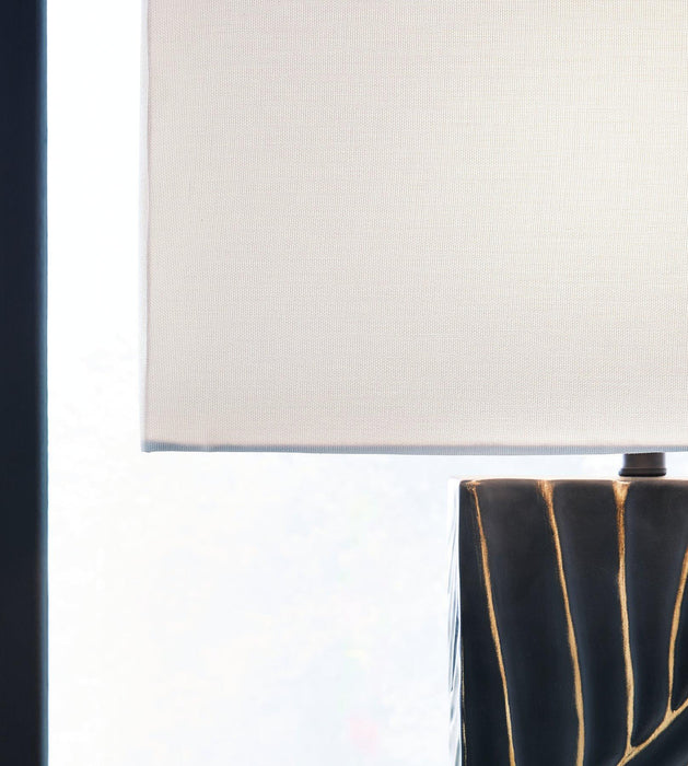 Bartlen Table Lamp