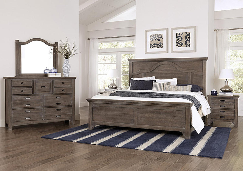 Vaughan-Bassett Bungalow Queen Mantel Panel Bed in Folkstone